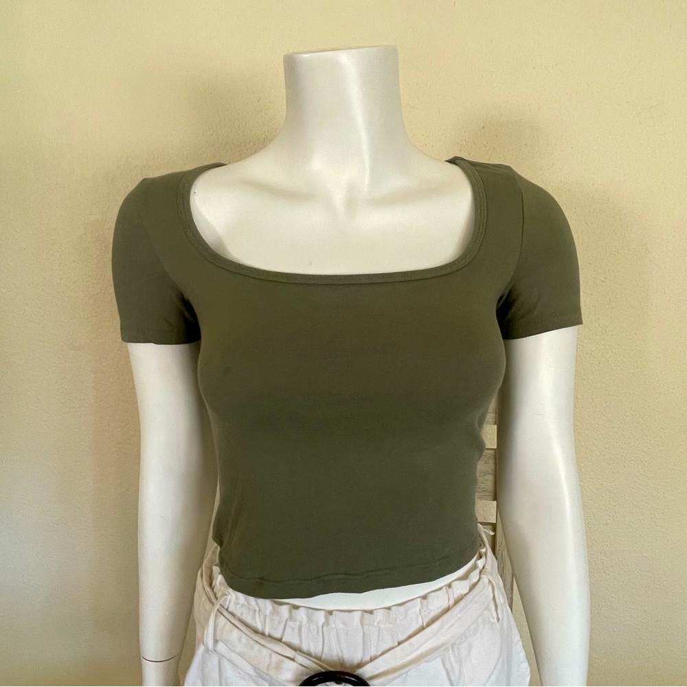 Cap sleeve crop top